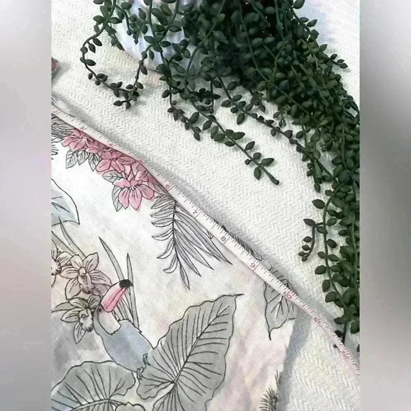 C&C California 100% Linen Hawaiian Button Up Short Sleeve Crop Blouse Small - Picture 5 of 6